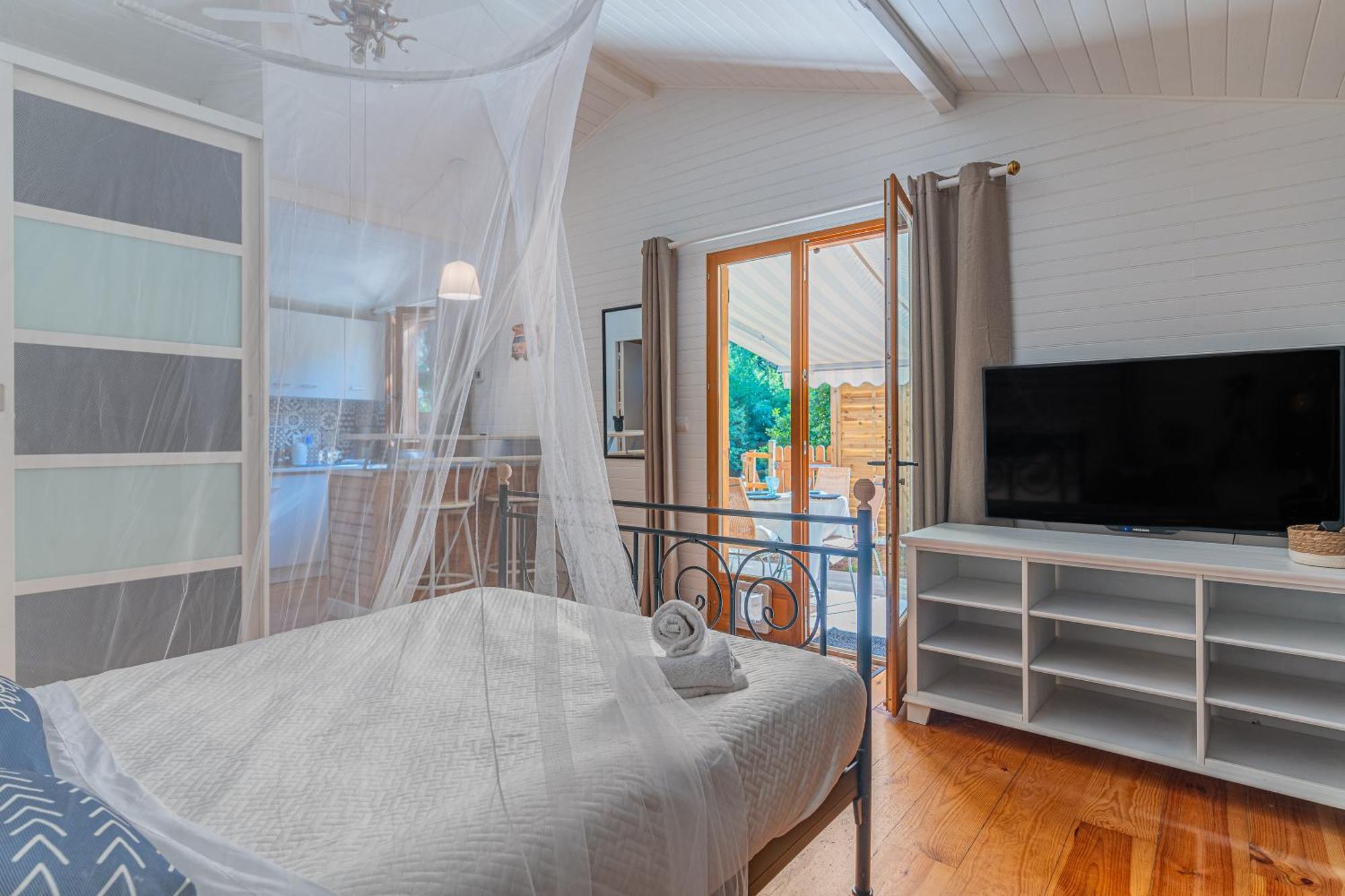 La Maisonnette En Bois Saumos Zewnętrze zdjęcie